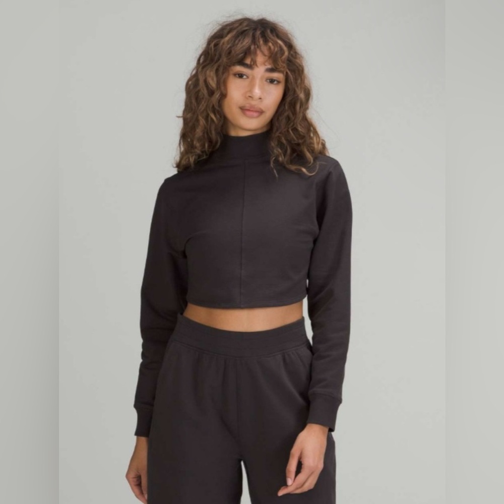 lululemon athletica Black Open-Back Sweatshirt - Picture 2 of 7